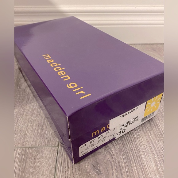 Madden Girl Passion Nude Espadrille Flats - Picture 4 of 4